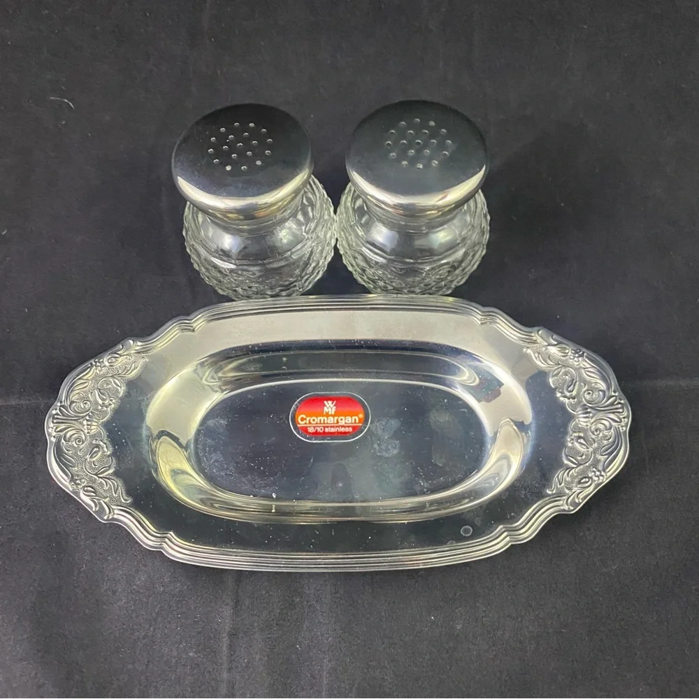 Elegant Silver Salt and Pepper Shaker Set